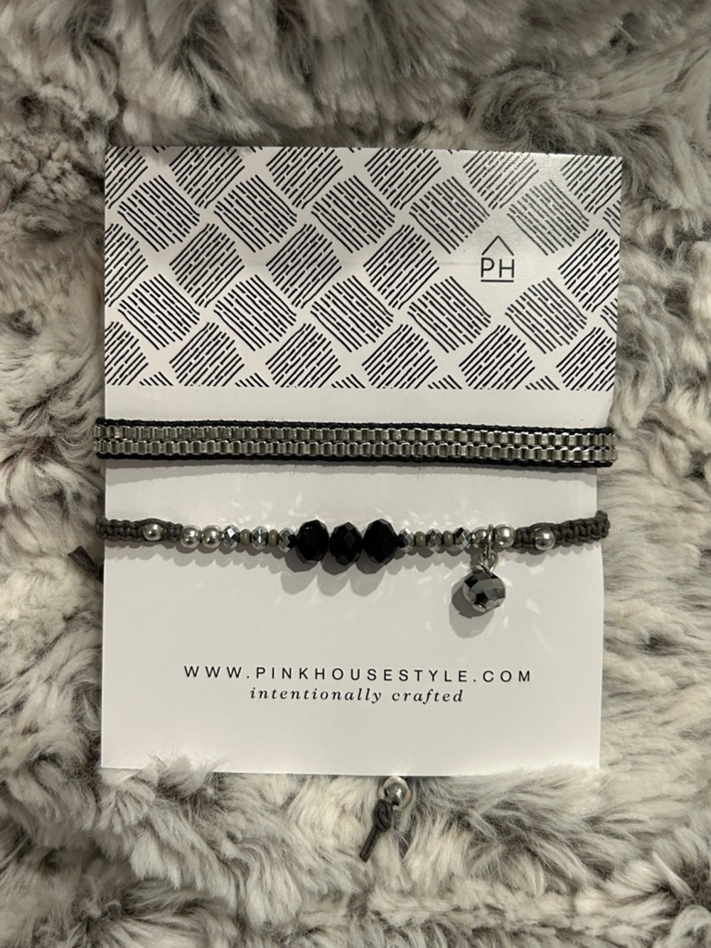 NWOT Pink House Style Black, Grey & Silver Beaded Pull Bracelet Set